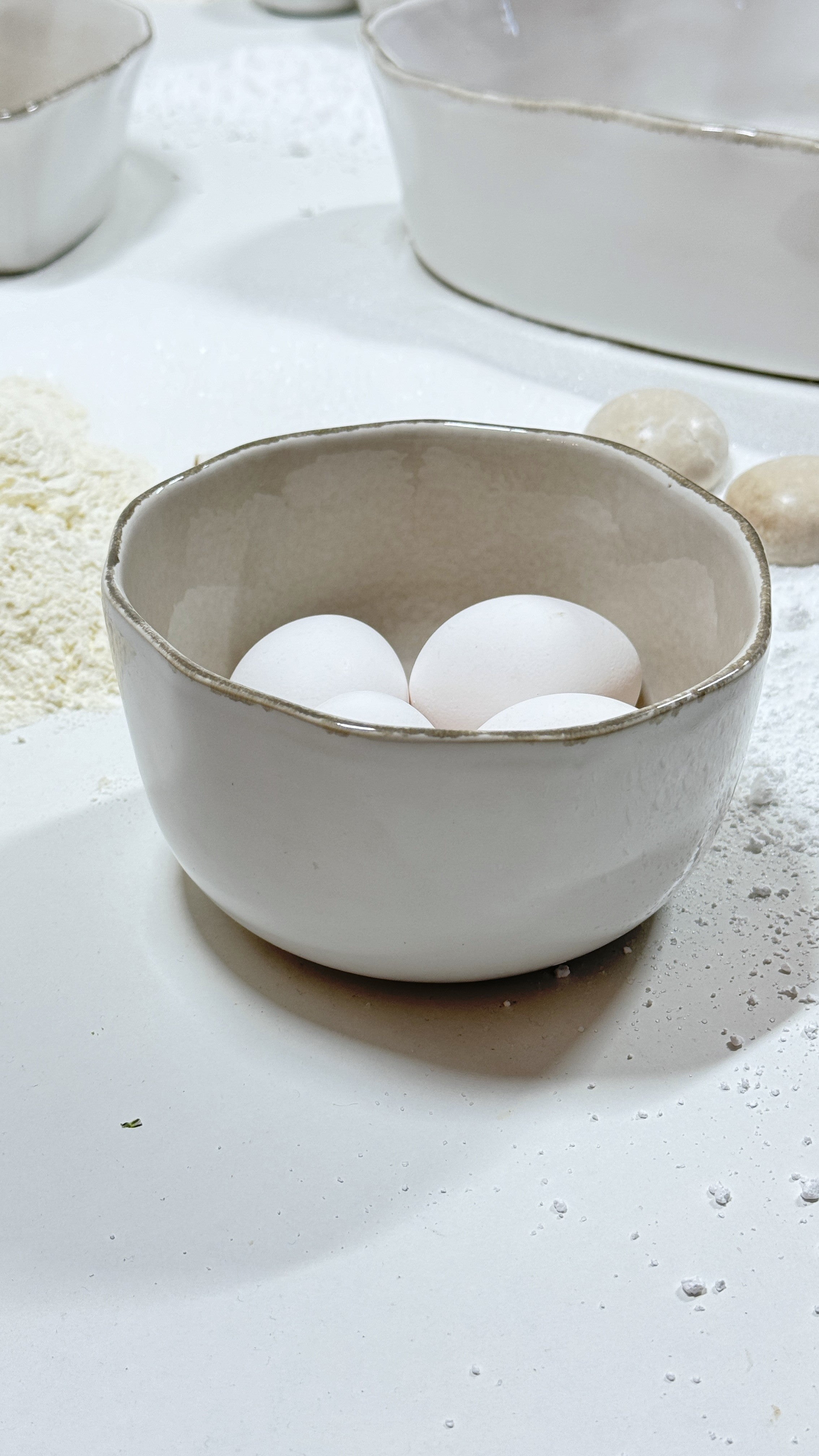 Bowl dicke Hannah - keusches Fräulein